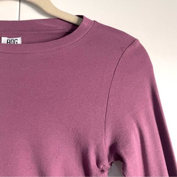 Urban Outfitters BDG Ruched Long Sleeve Crop Top In Pink Size S NWT - Picture 10 of 14